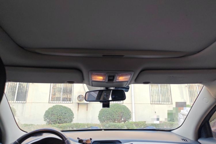 Used Kia Sportage R 2015 2.0L Automatic Two-Wheel Drive DLX Model
