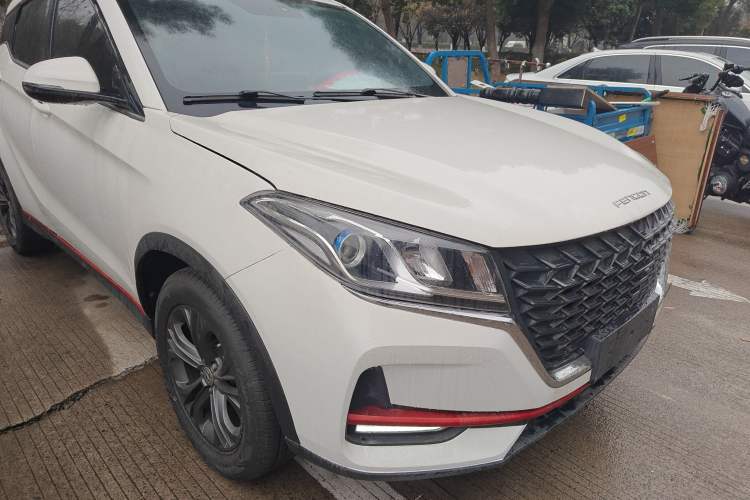Used Dongfeng Fengon 500 2022 1.5L CVT Luxury Edition