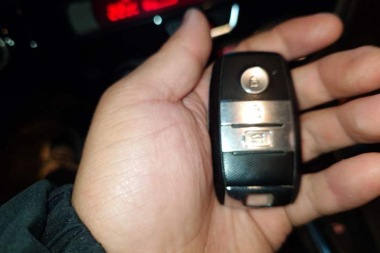 Used Kia K5 2015 2.0L Automatic LUX