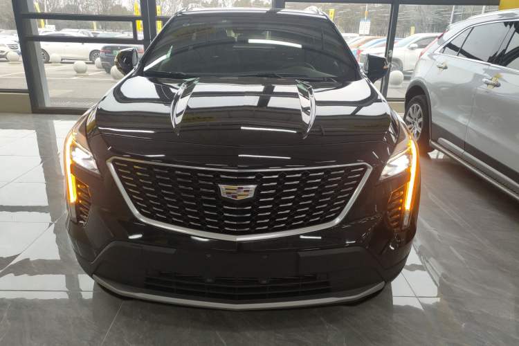 Used Cadillac XT4 2022 28T Two-Wheel-Drive Luxury Version