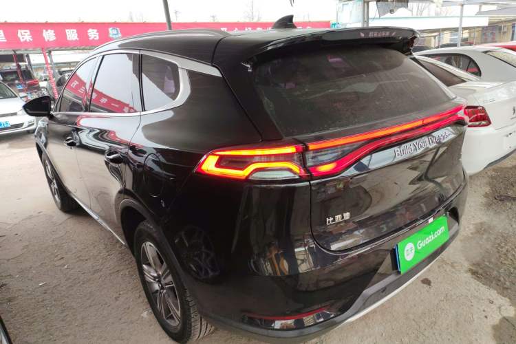 Used BYD Tang 2018 2.0T Automatic SmartConnect Luxury Edition 5 Seats China V Standard