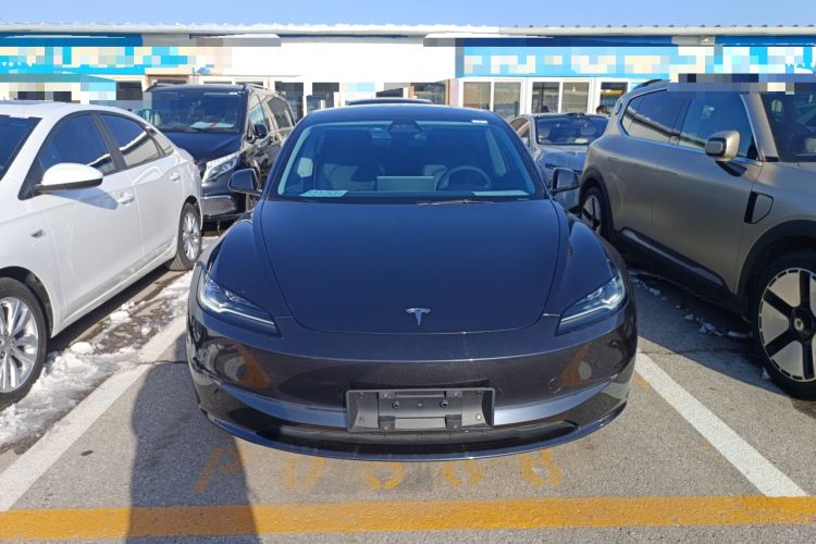 Used Tesla Model 3 2023 Long-Range All-Wheel-Drive Version
