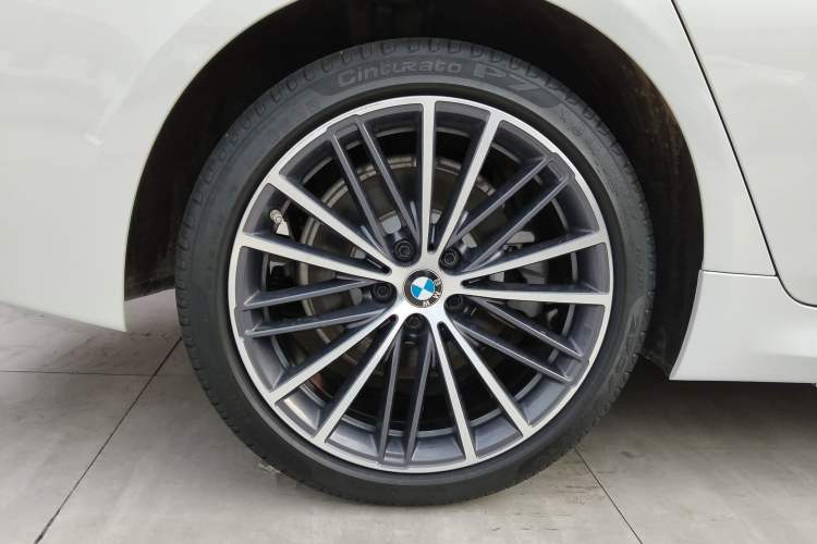 Used BMW 5 Series 2022 Restyled 530Li Leading Edition M Sport Package
