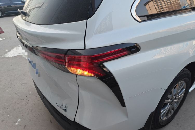 Used Toyota Sienna 2021 2.5L Hybrid Comfort Edition