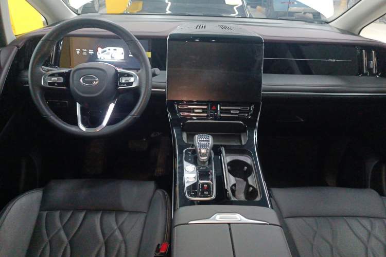 Used GAC Trumpchi M8 2024 Master Series 400T Prestige Edition
