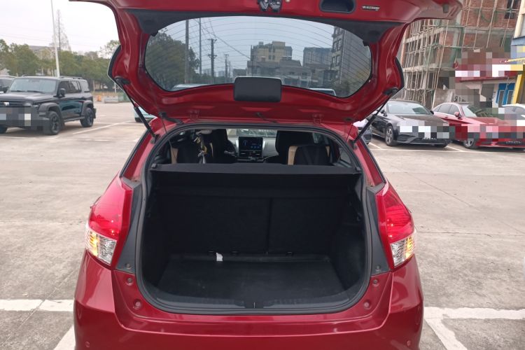 Used Toyota YARiS L 2015 1.5E Automatic Charm Edition