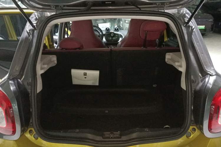 Used  forfour 2016 1.0L 52 kW Passion Edition
