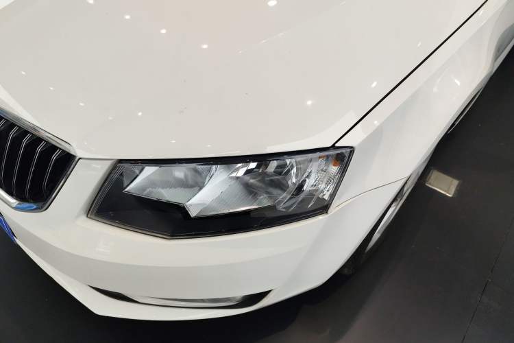 Used Skoda Octavia 2015 1.6L Automatic Yijun Edition
