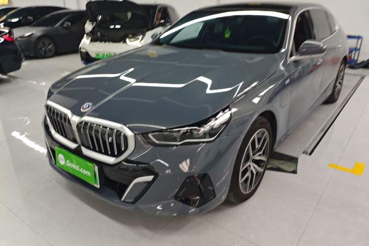 Used BMW i5 2024 eDrive 35L Luxury Model with M Sport Package