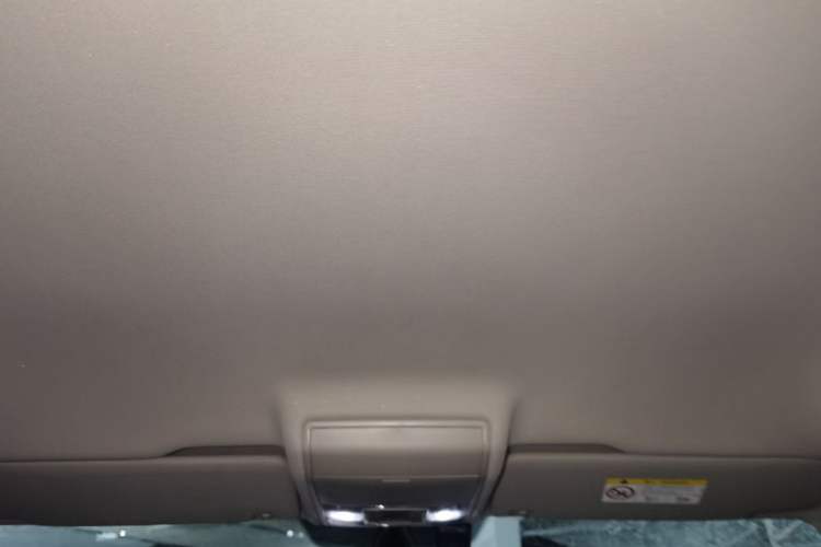 Used Volkswagen Tiguan L 2020 330TSI Automatic Two-Wheel Drive Luxury Edition China VI Standard