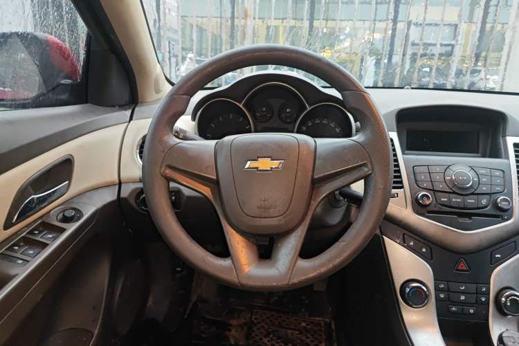 Used Chevrolet Cruze 2015 1.5L Classic SL MT
