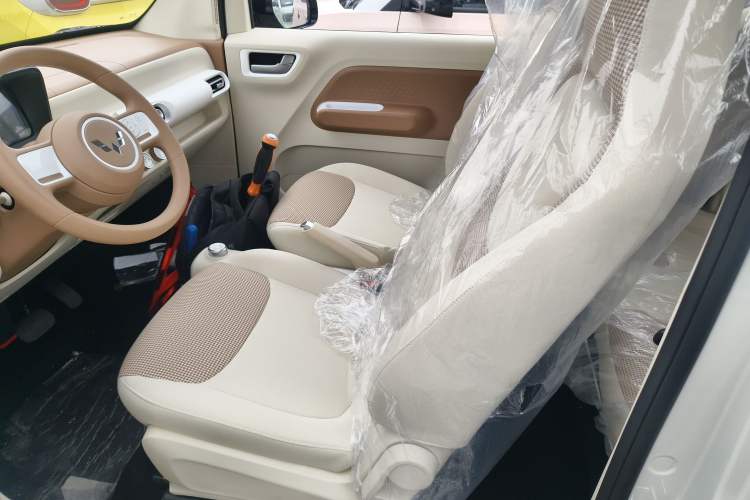 Used Wuling Hongguang MINIEV 2024 3rd Generation 215km Youth Edition