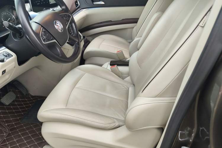 Used Buick GL8 2021 Land Cruiser Executive Class 652T Luxury Model