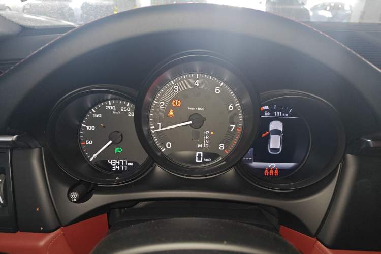 Used Porsche Macan 2024 Macan 2.0T