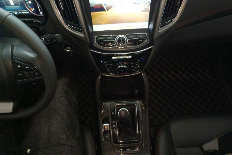 Used Changan CS75 2017 Shangkui Edition 1.5T Automatic Fengxiang Model