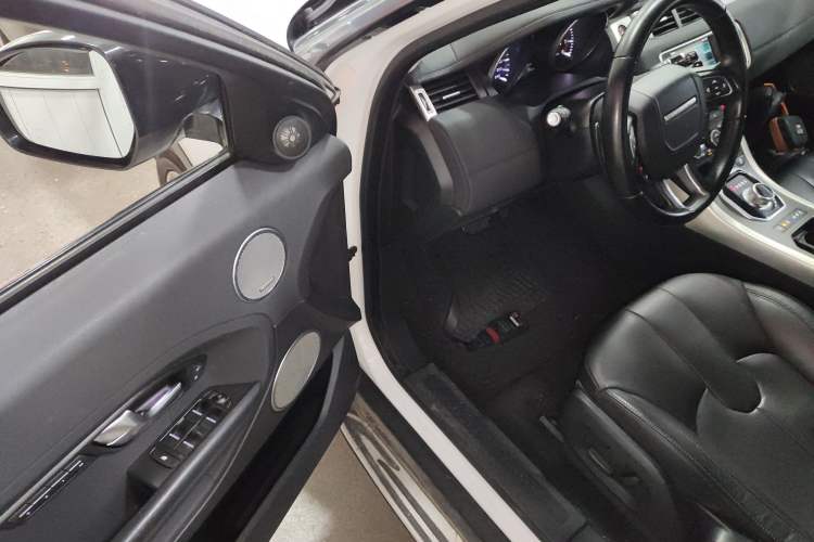 Used Land Rover Range Rover Evoque 2015 2.0T Five-Door Fashion Edition
