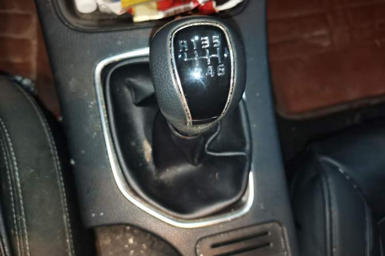 Used Kia K4 2014 1.8L Manual GL
