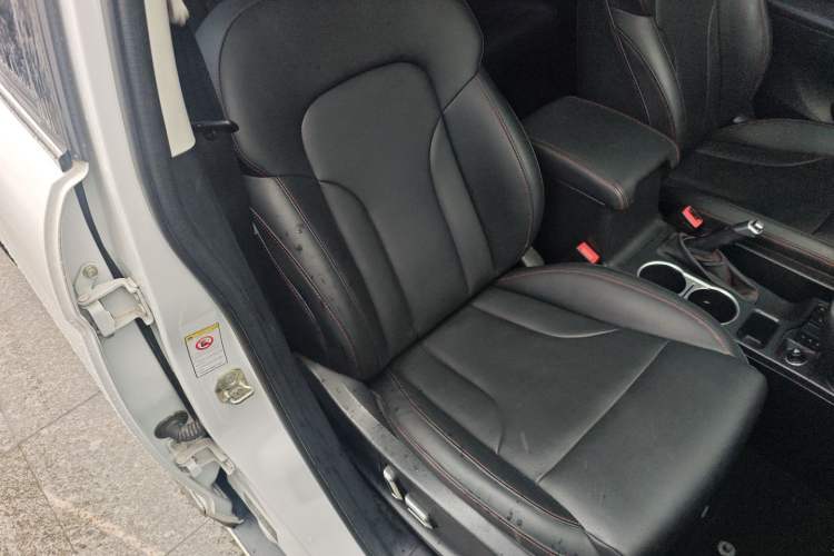 Used Haval H6 2015 Sport Edition 1.5T Automatic Two-Wheel Drive Luxury Model