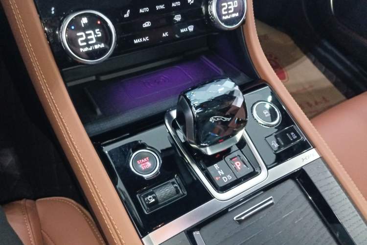 Used Jaguar XFL 2022 XFL 2.0T P250 Two-Wheel-Drive Elite Sport Edition