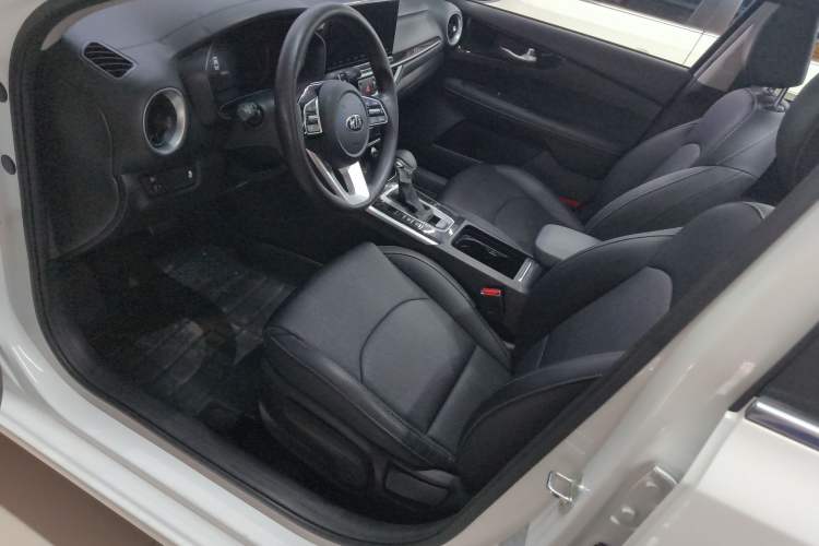 Used Kia K3 2020 1.5L CVT New Sharp Edition with Sunroof
