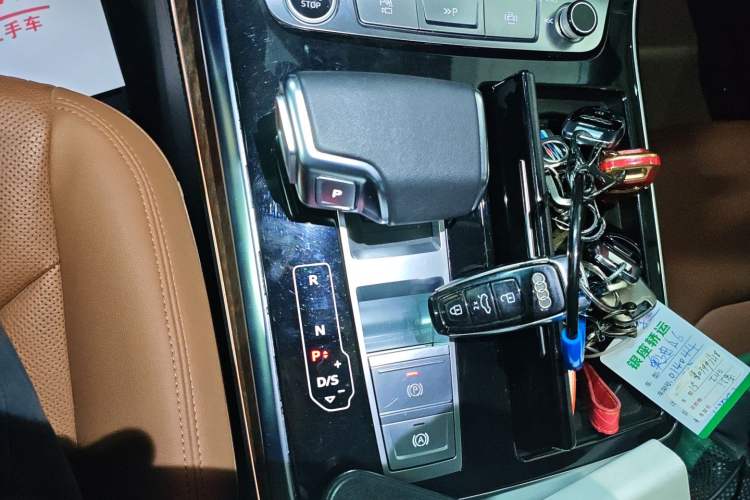 Used Audi Q7 2023 55 TFSI quattro S line Sport Edition
