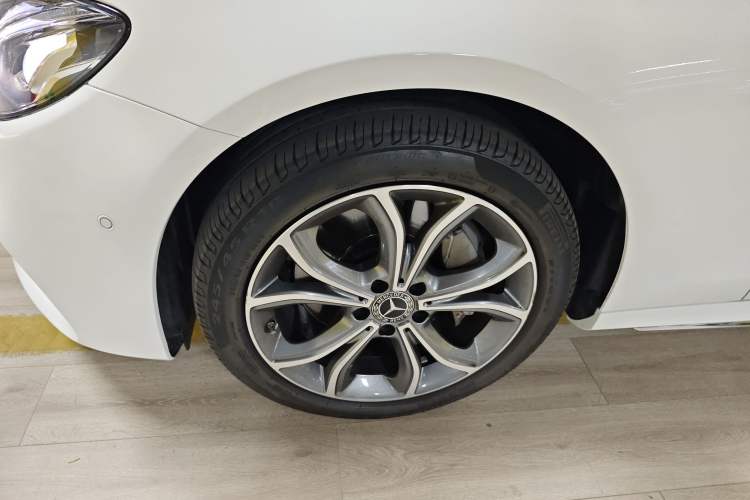 Used Mercedes-Benz E-Class 2020 Restyled E 300 L Sporty and Stylish Edition