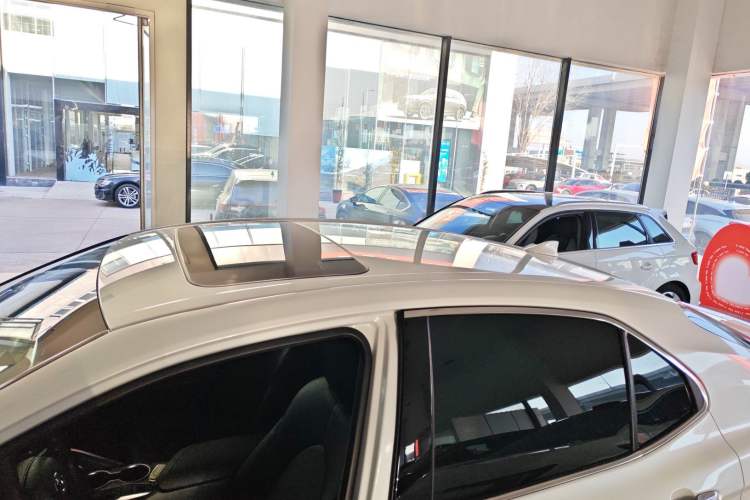 Used Toyota Camry 2021 2.0G Luxury Edition
