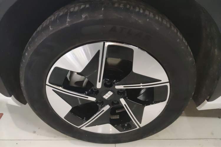 Used  E5 2024 440km Exploration Version
