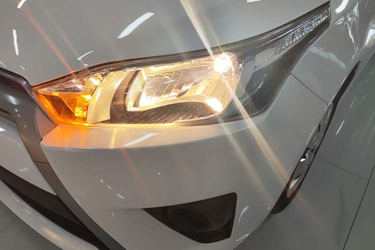 Used Toyota YARiS L 2015 1.5E Automatic Charm Edition
