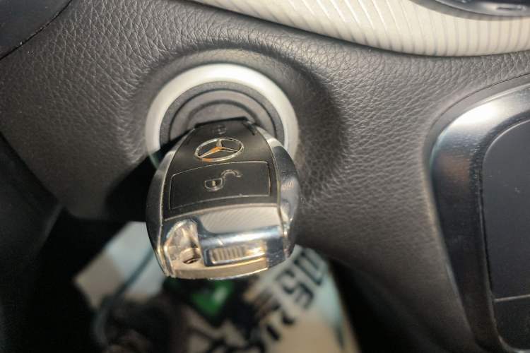 Used Mercedes-Benz GLA 2015 GLA 220 4MATIC Fashion Model