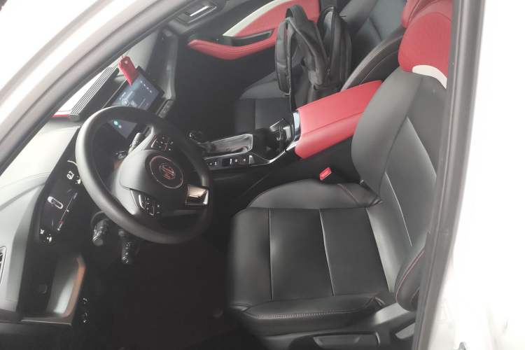 Used MG 5 2022 180 DVVT CVT Youth Luxury Edition
