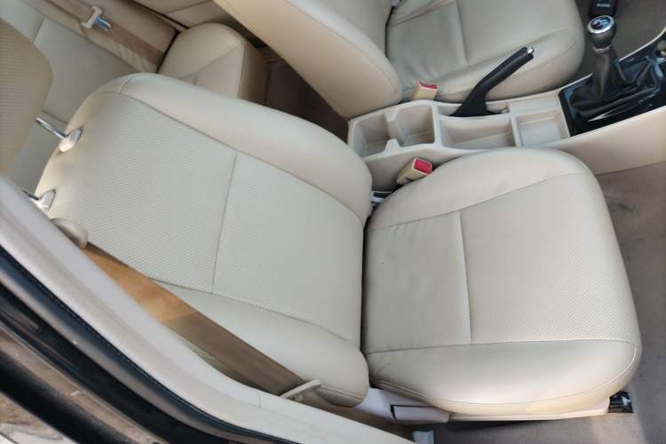 Used BYD F3 2012 Energy-Saving Edition 1.5L Manual Comfort Model
