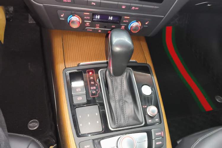 Used Audi A6L 2018 30th Anniversary Edition 30 FSI Style Model