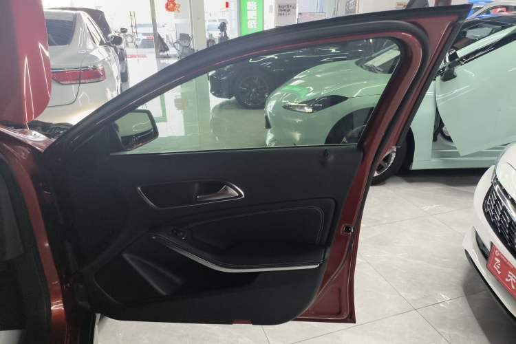 Used Mercedes-Benz GLA 2018 GLA 200 Fashion Model