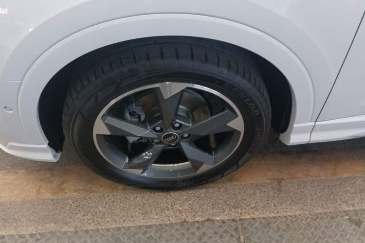 Used Audi Q3 2023 35 TFSI Fashion Dynamic Model (1.5T)