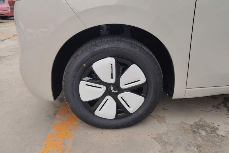 Used Wuling Hongguang MINIEV 2025 Four-Door Version Advanced Edition
