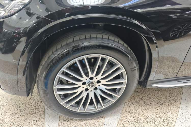 Used Mercedes-Benz GLC 2024 Refreshed GLC 300 L 4MATIC Dynamic Version 5 Seats