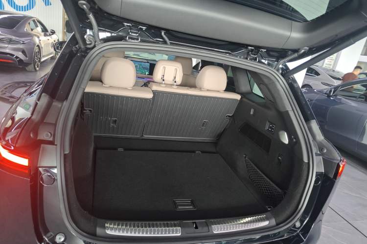 Used XPeng G9 2025 725 with Ultra-Long Range Max
