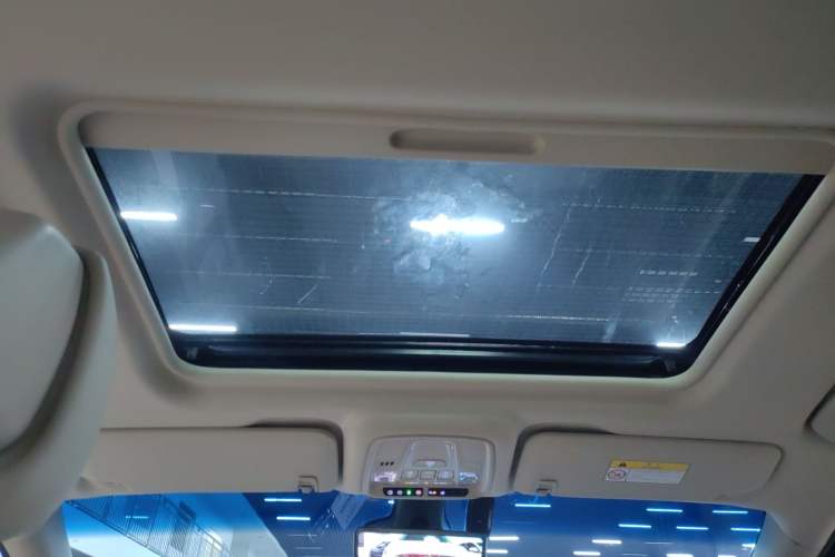 Used Buick GL8 2023 ES Lu Zun Deluxe Model
