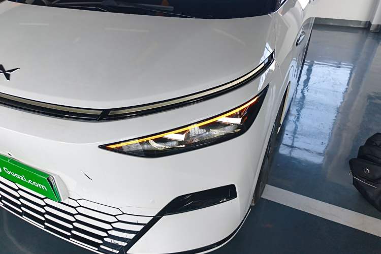 Used XPeng X9 2024 610 Long-Range Pro
