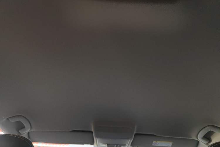 Used Volkswagen Tiguan L 2018 Revised Version 330TSI Automatic Two-Wheel Drive Trendy Edition
