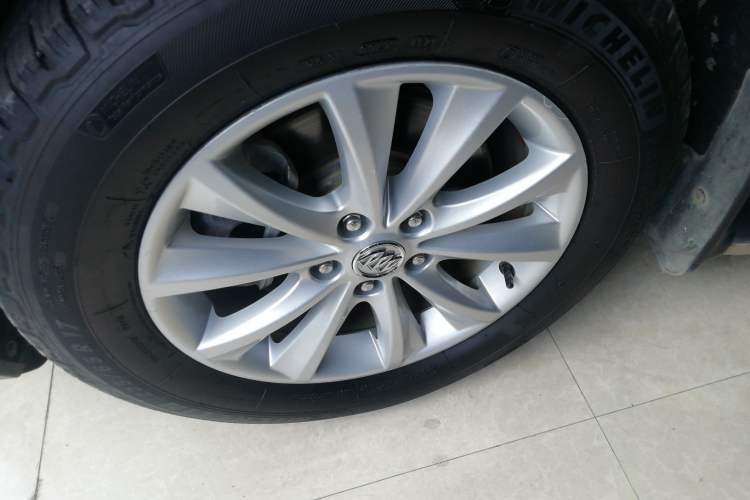 Used Buick Envision 2017 28T Four-Wheel Drive Elite Model
