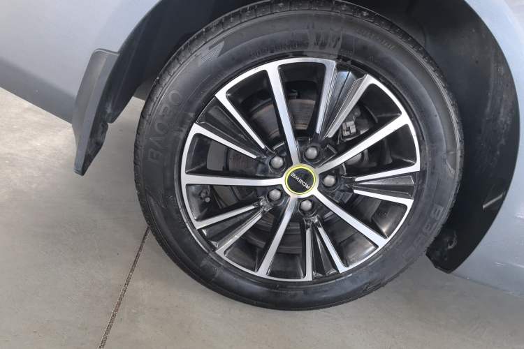 Used Roewe i5 2021 1.5L CVT Platinum Edition