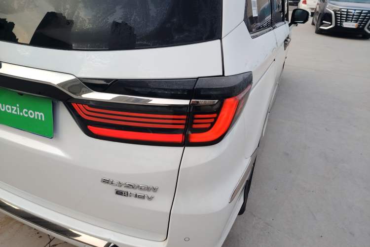 Used Honda Elysion 2022 2.0L eHEV Luxury Edition