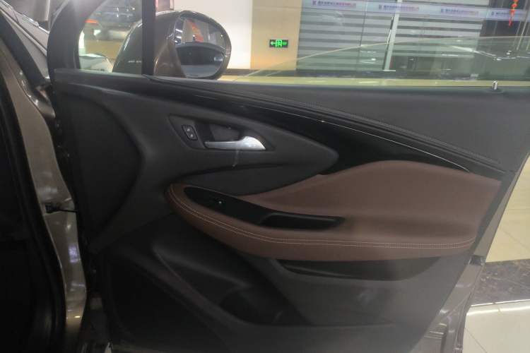 Used Buick Envision 2019 20T Two-Wheel Drive Luxury Version China VI Standard
