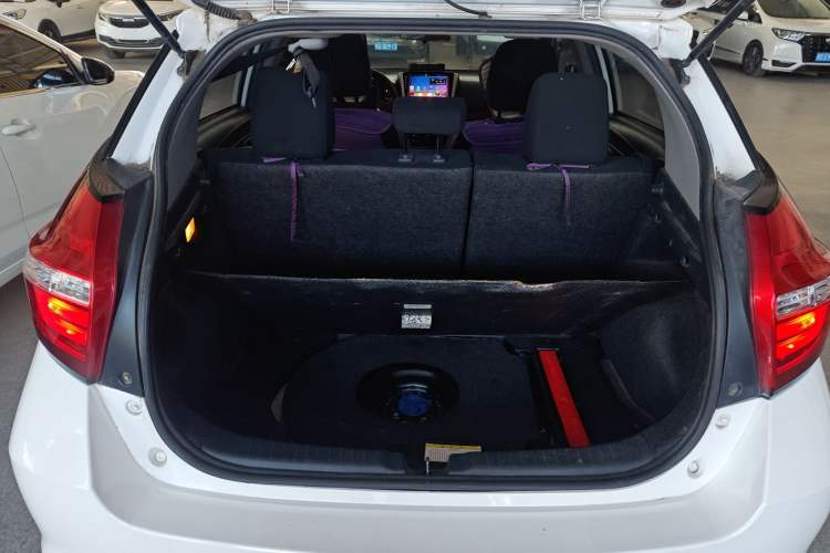 Used Toyota YARiS L 2019 1.5E CVT Dynamic Edition China VI compliant