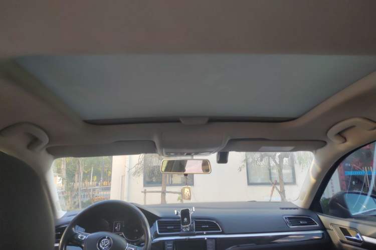 Used Volkswagen Lamando 2015 330TSI DSG Comfort Edition
