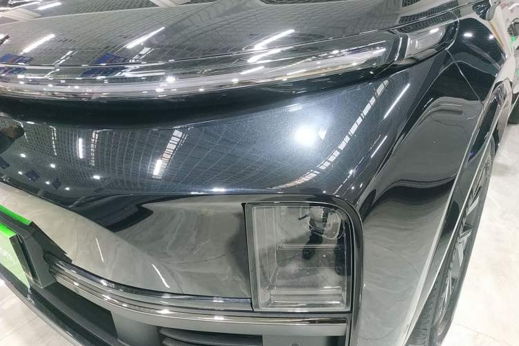 Used Li Auto L8 2023 Pro Model
