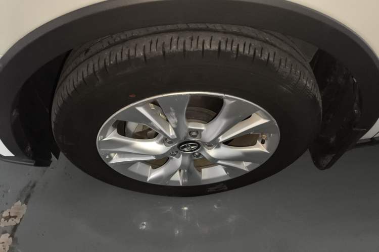 Used Toyota IZOA 2021 2.0L Enjoy Edition
