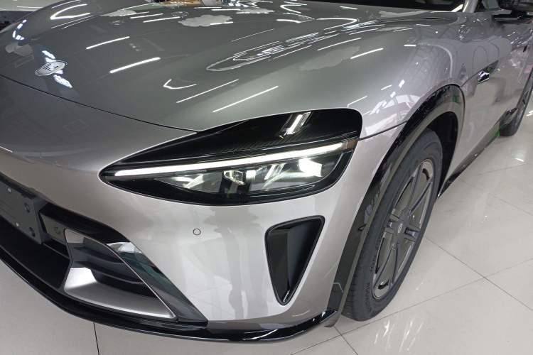 Used  YU7 2025 Ultra-Long Range All-Wheel Drive Pro Version